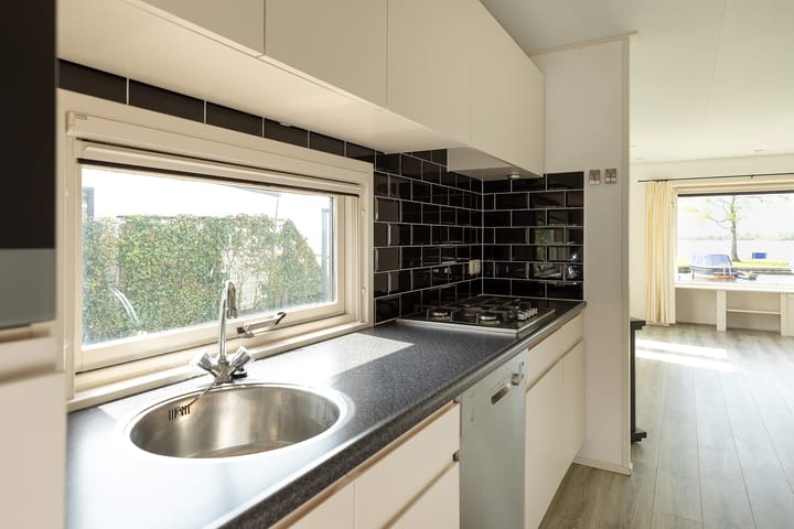 Foto 8 van Nieuw-Loosdrechtsedijk 217-C033