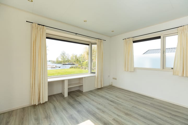 Foto 10 van Nieuw-Loosdrechtsedijk 217-C033