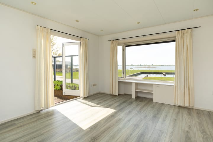 Foto 11 van Nieuw-Loosdrechtsedijk 217-C033