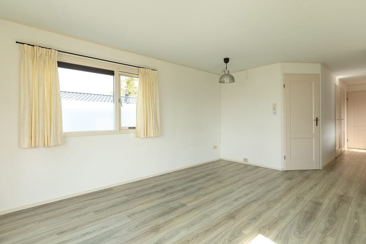 Foto 12 van Nieuw-Loosdrechtsedijk 217-C033