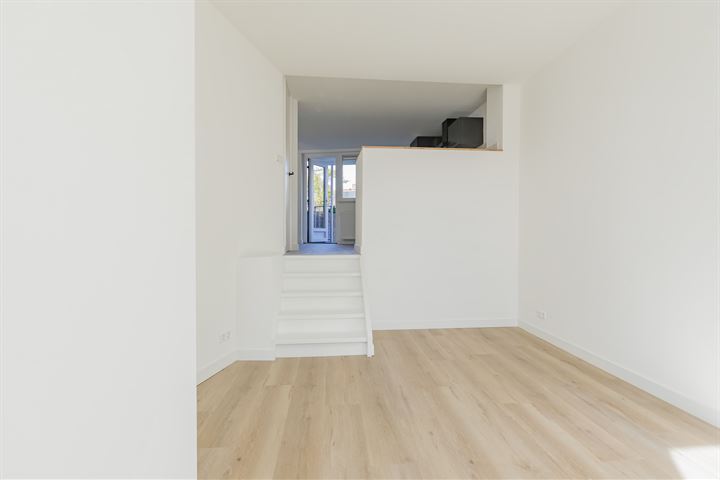 Bekijk foto 9 van Wilgenstraat 36