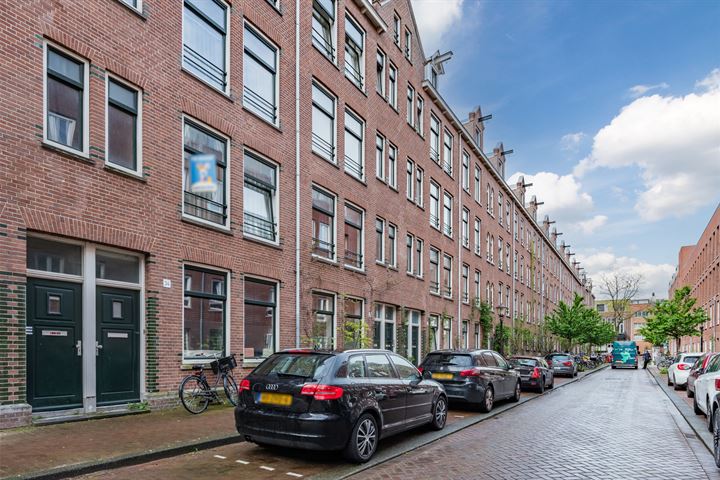 View photo 4 of Soendastraat 32-3