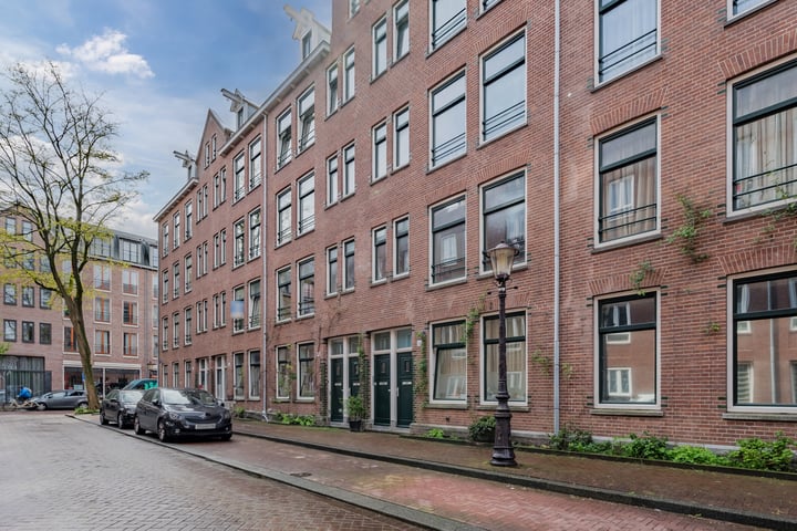 View photo 24 of Soendastraat 32-3