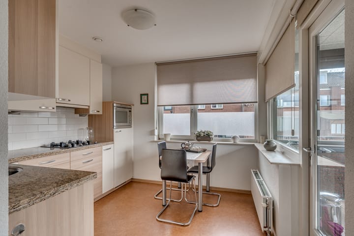 Foto 12 van Antoniuslaan 242