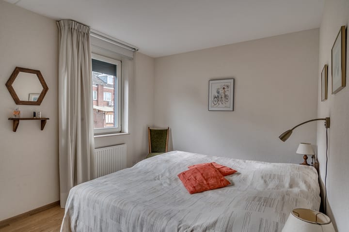 Foto 20 van Antoniuslaan 242