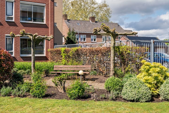 Foto 32 van Antoniuslaan 242