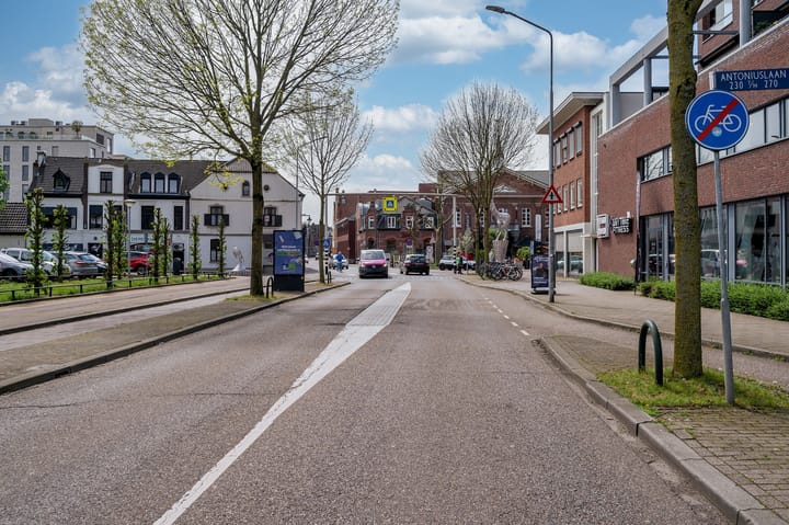 Foto 39 van Antoniuslaan 242