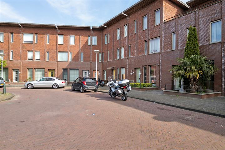 Bekijk foto 35 van Max Havelaarstraat 13