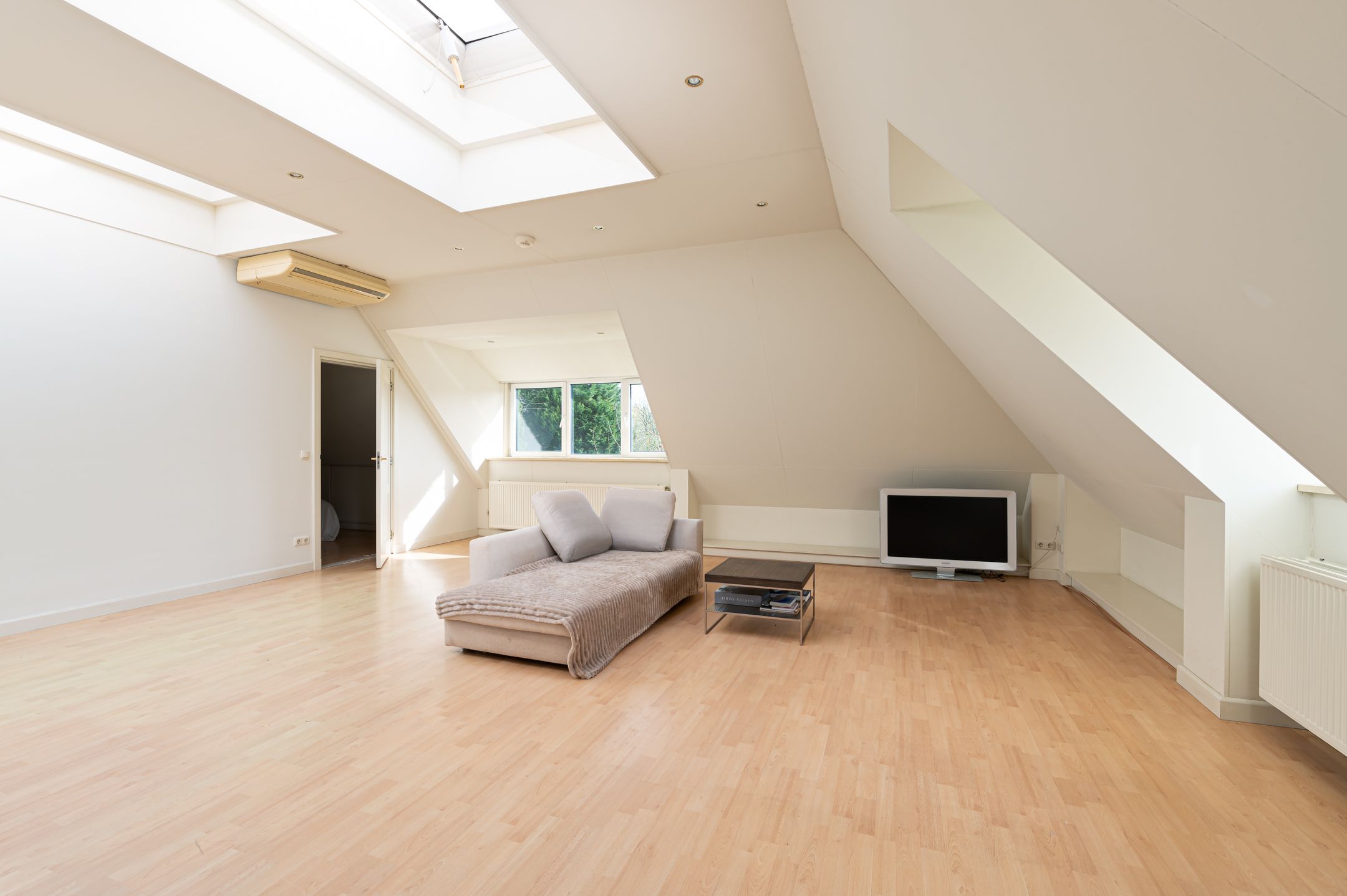 Photo 45 of Dommelstraat 2