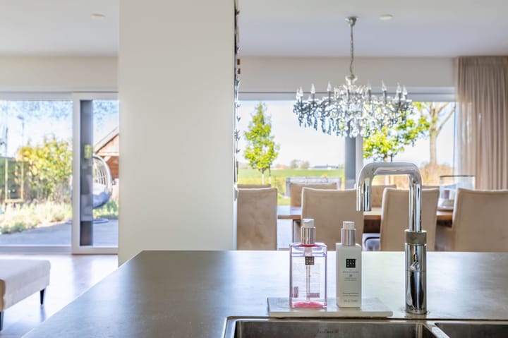 Foto 12 van Burmaniastrjitte 19