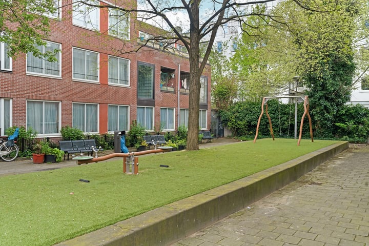 Bekijk foto 16 van Blasiusstraat 94-E