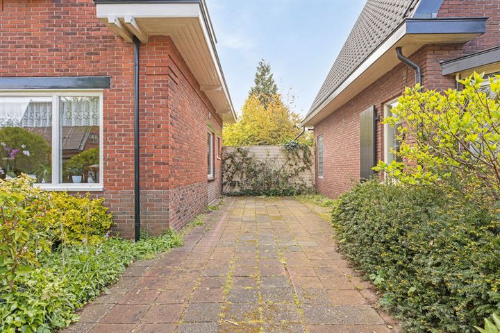 Bekijk foto 34 van Van Doornstraat 24