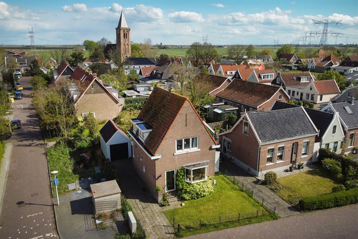 Bekijk foto 1 van Middenlaan Zunderdorp 18