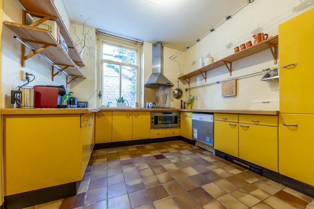 Foto 13 van F B Deurvorststraat 10