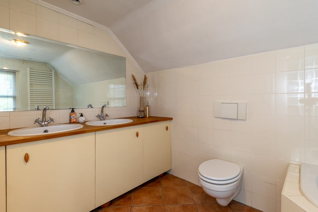 Foto 29 van F B Deurvorststraat 10