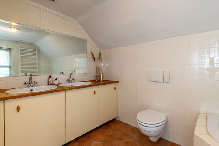 Foto 29 van F B Deurvorststraat 10