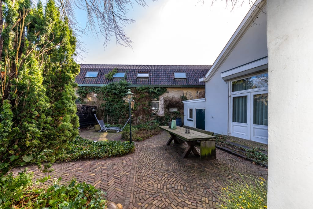 Foto 35 van F B Deurvorststraat 10