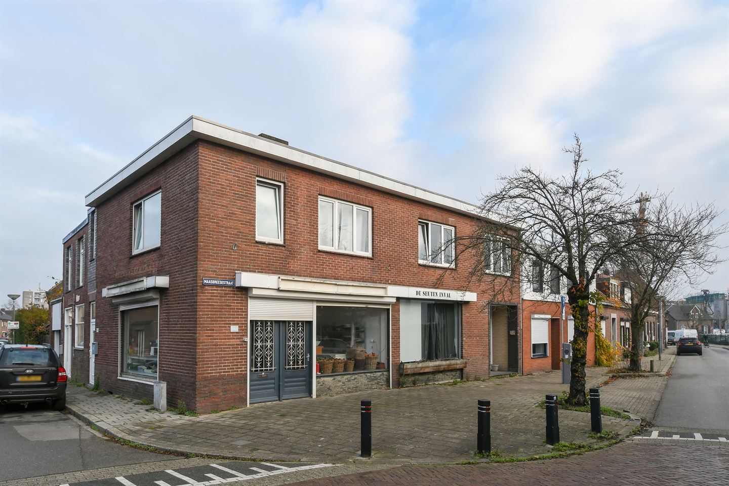 Bekijk foto 1 van Maasbreesestraat 54