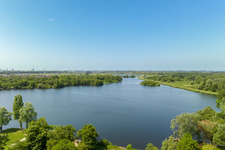 Bekijk foto 40 van Noordeinde 137