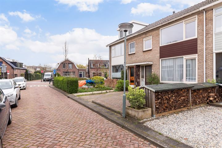 Bekijk foto 3 van Van Schendelstraat 19