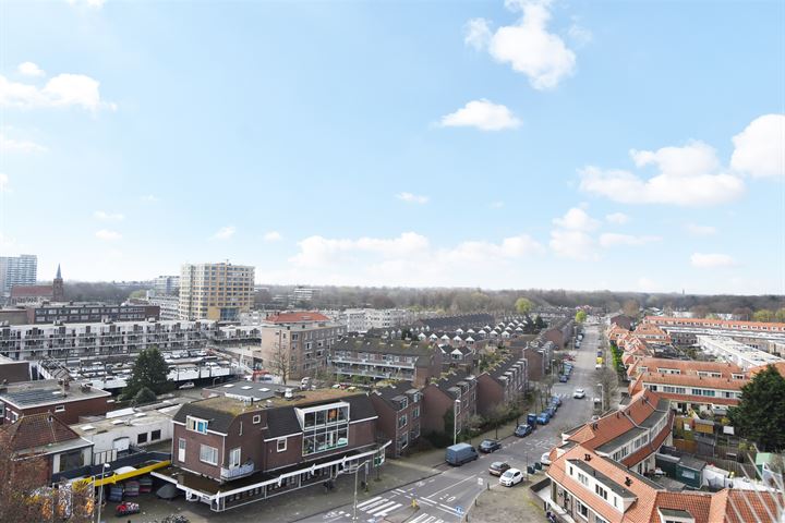 Bekijk foto 5 van Arnold Spoelplein 58