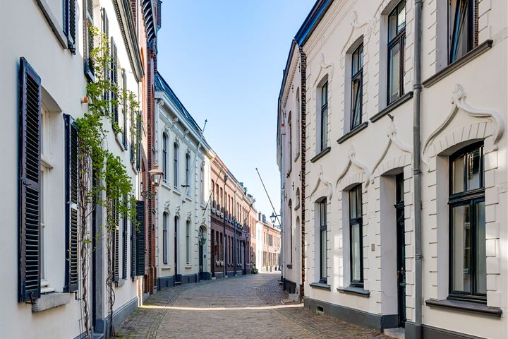 Bekijk foto 10 van Begijnenhofstraat 11