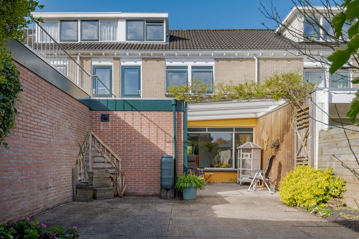 Foto 47 van Oudgenoegstraat 11-B