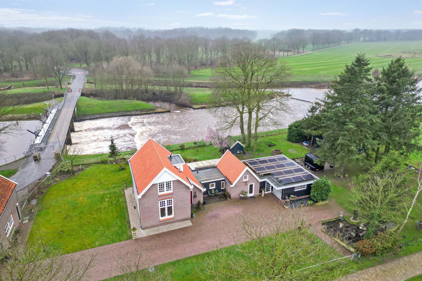 Foto 64 van Junnerweg 9