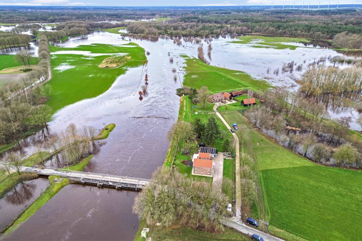 Bekijk foto 67 van Junnerweg 9