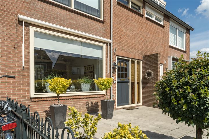 Bekijk foto 3 van Paulus Potterstraat 47