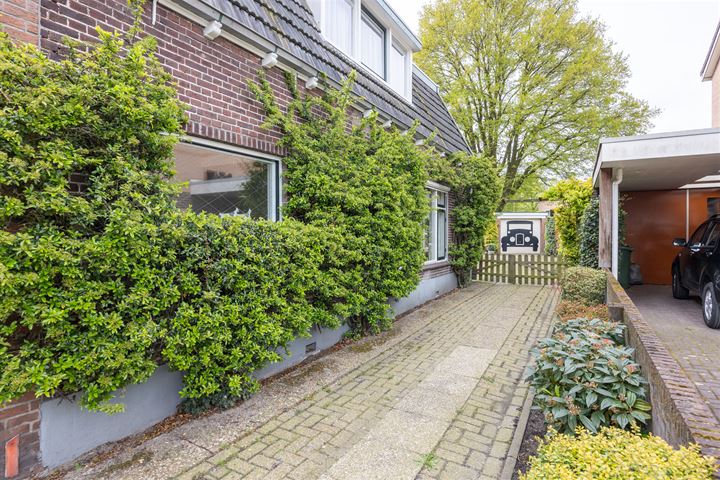 View photo 2 of Celebesstraat 57