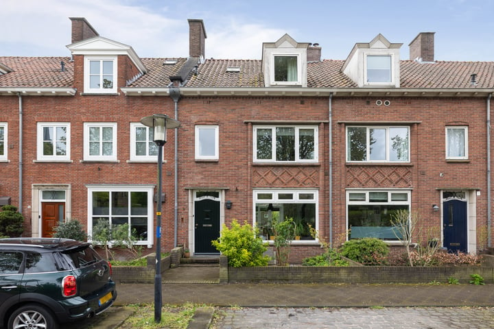 Bekijk foto 47 van Emmastraat 9