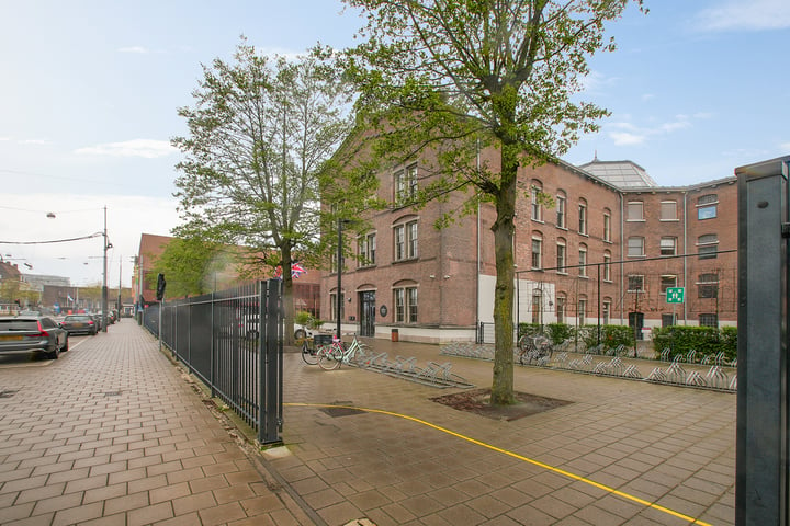 View photo 36 of Lomanstraat 75-2