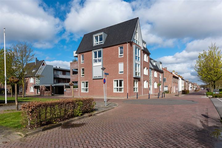 Bekijk foto 4 van Brugstraat 69