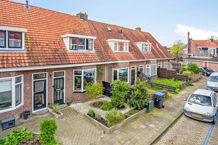 Bekijk foto 43 van Spreeuwenstraat 13