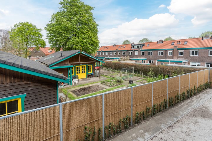 Foto 42 van Dirk Loogenstraat 20