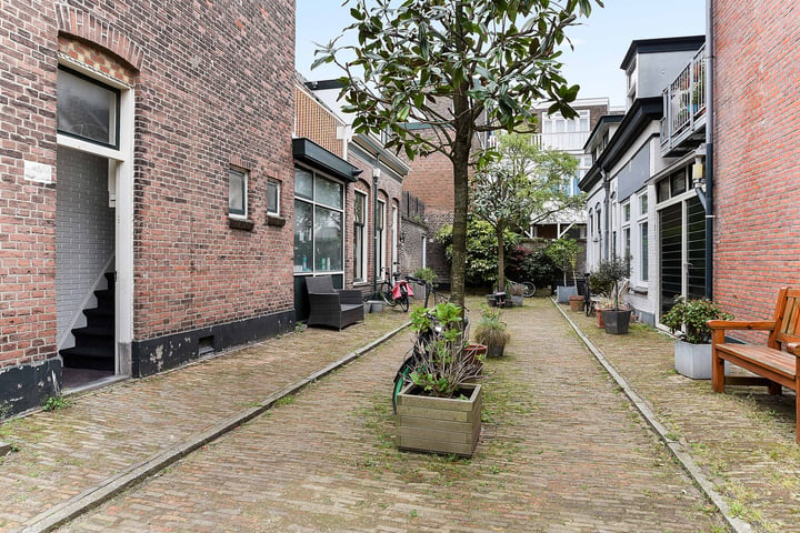 Bekijk foto 2 van Noordwijkstraat 73