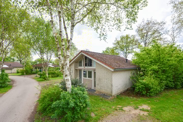 Photo 2 of Landweerswal 2-082