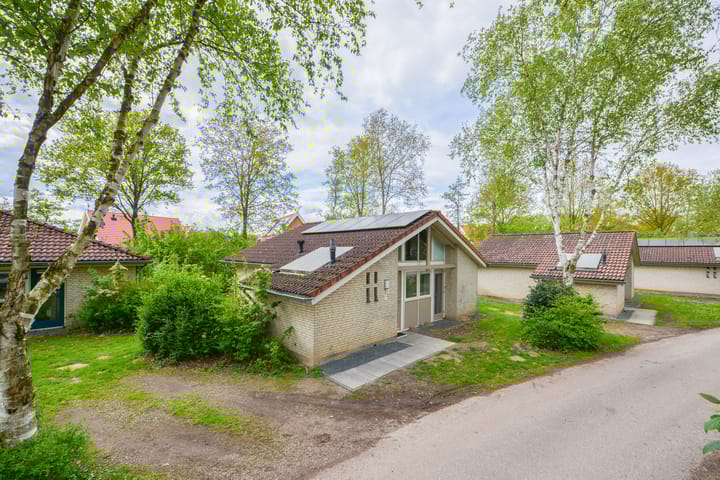 Photo 1 of Landweerswal 2-082