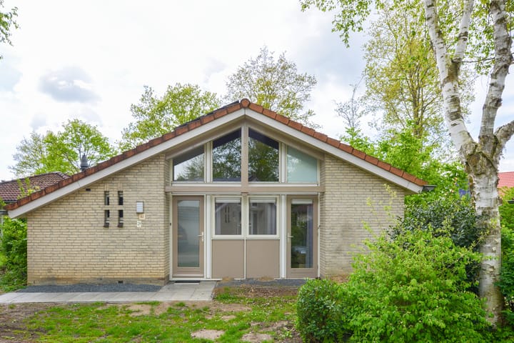 Photo 3 of Landweerswal 2-082