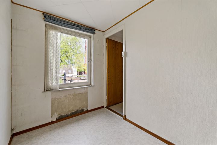 Bekijk foto 18 van Pastoor van Beurdenstraat 63