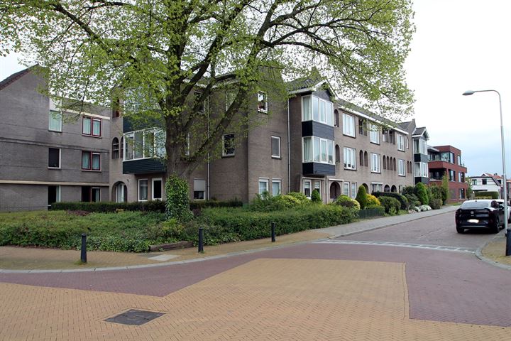 Bekijk foto 5 van Kloosterhof 1