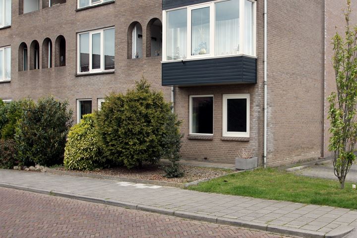 Bekijk foto 2 van Kloosterhof 1