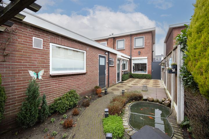 Bekijk foto 30 van Siemensstraat 6