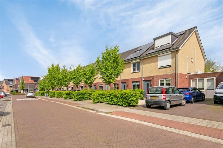 Bekijk foto 32 van Kruisstraat 8