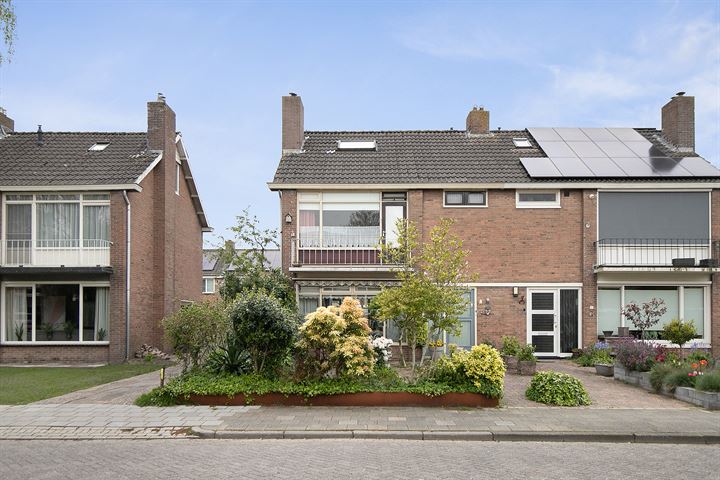 Bekijk foto 1 van Hugo de Grootstraat 15