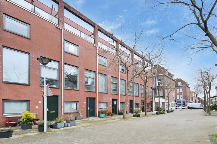 Bekijk foto 2 van Wesselsstraat 16