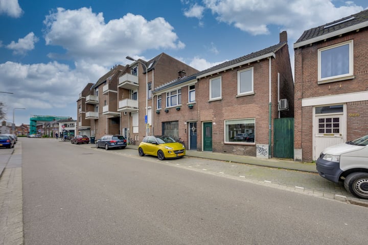 Bekijk foto 2 van Hoefstraat 267