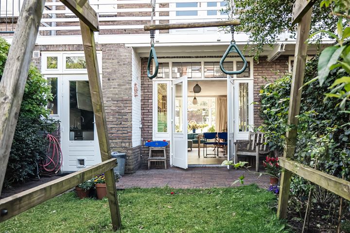 Bekijk foto 4 van Van Nesstraat 40