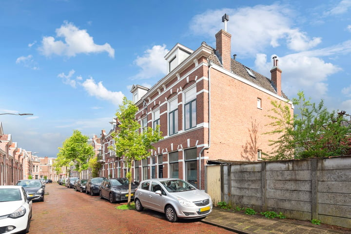 Bekijk foto 25 van Nicolaas van der Laanstraat 19-ZW